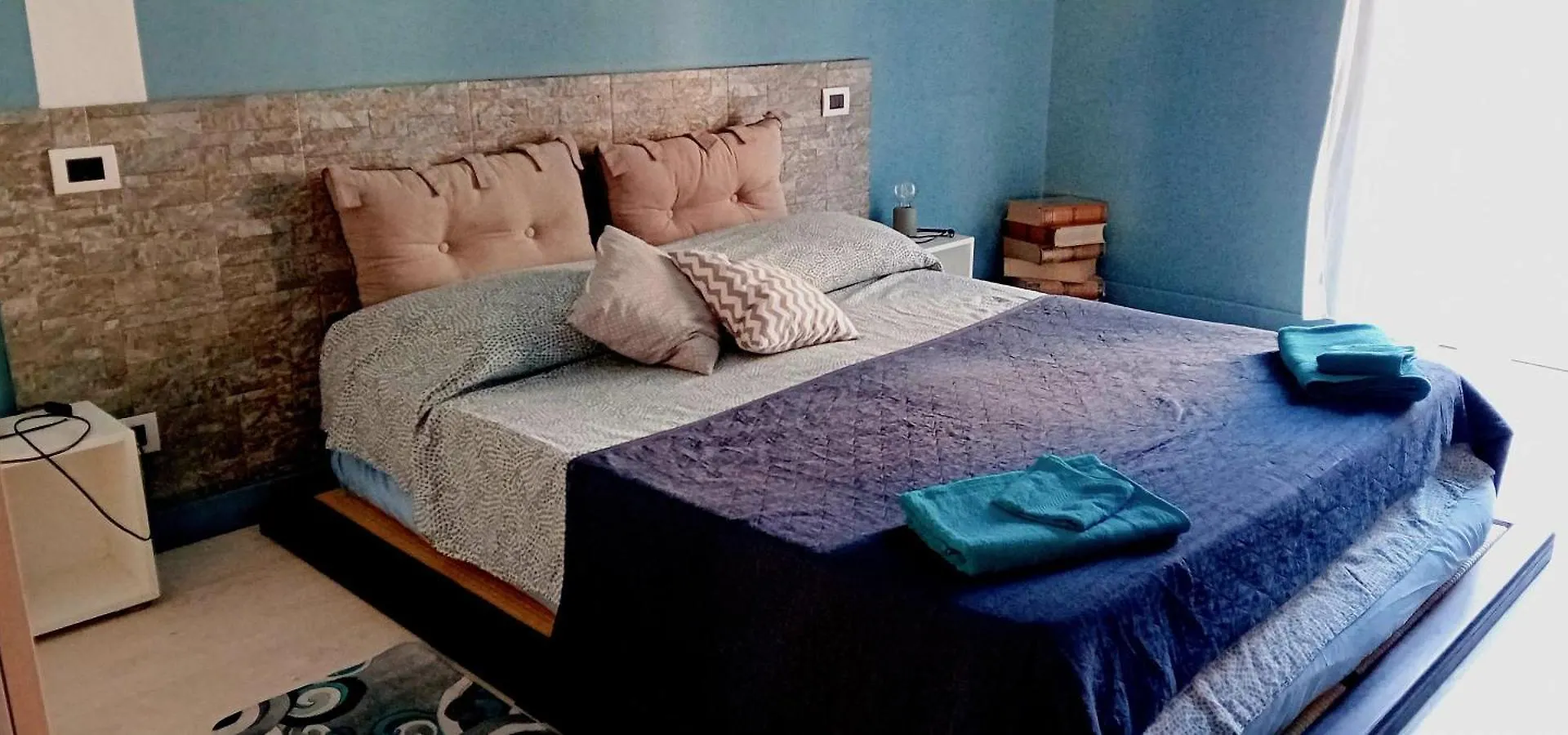 Domus Art Caulonia Apartment Rome Italy